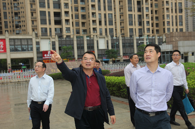 市纪委驻市教育局纪检组谭永生组长到华罗庚中学调研指导工作